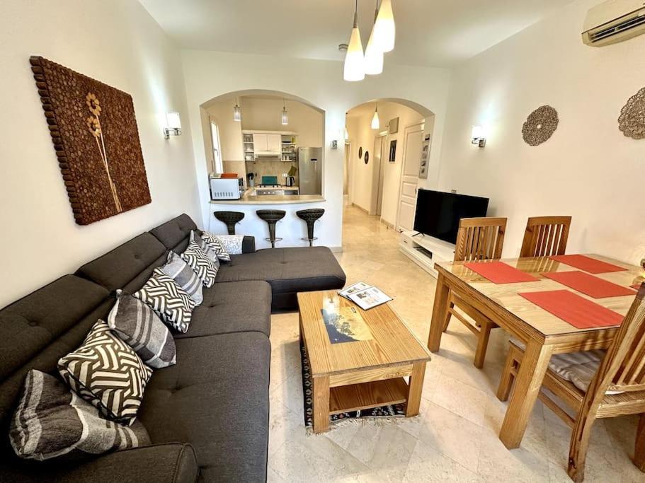 2 Bedroom Condo, With Pool, And Beach & Lagoon Access Hurgada Dış mekan fotoğraf